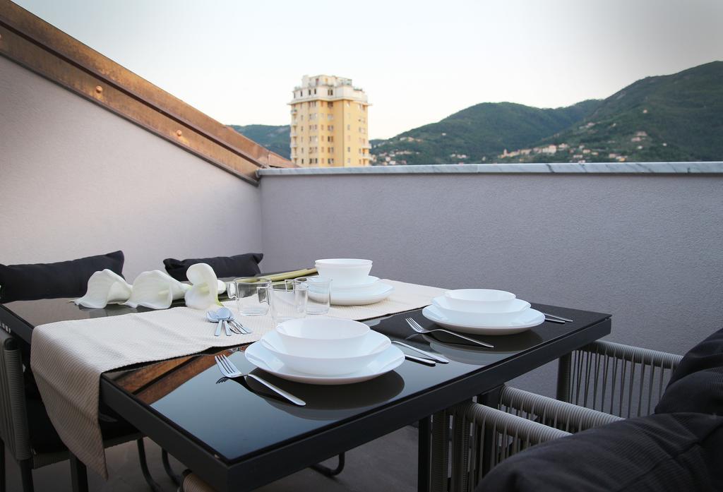 Affittacamere Bellavista ลาสเปเซีย ภายนอก รูปภาพ